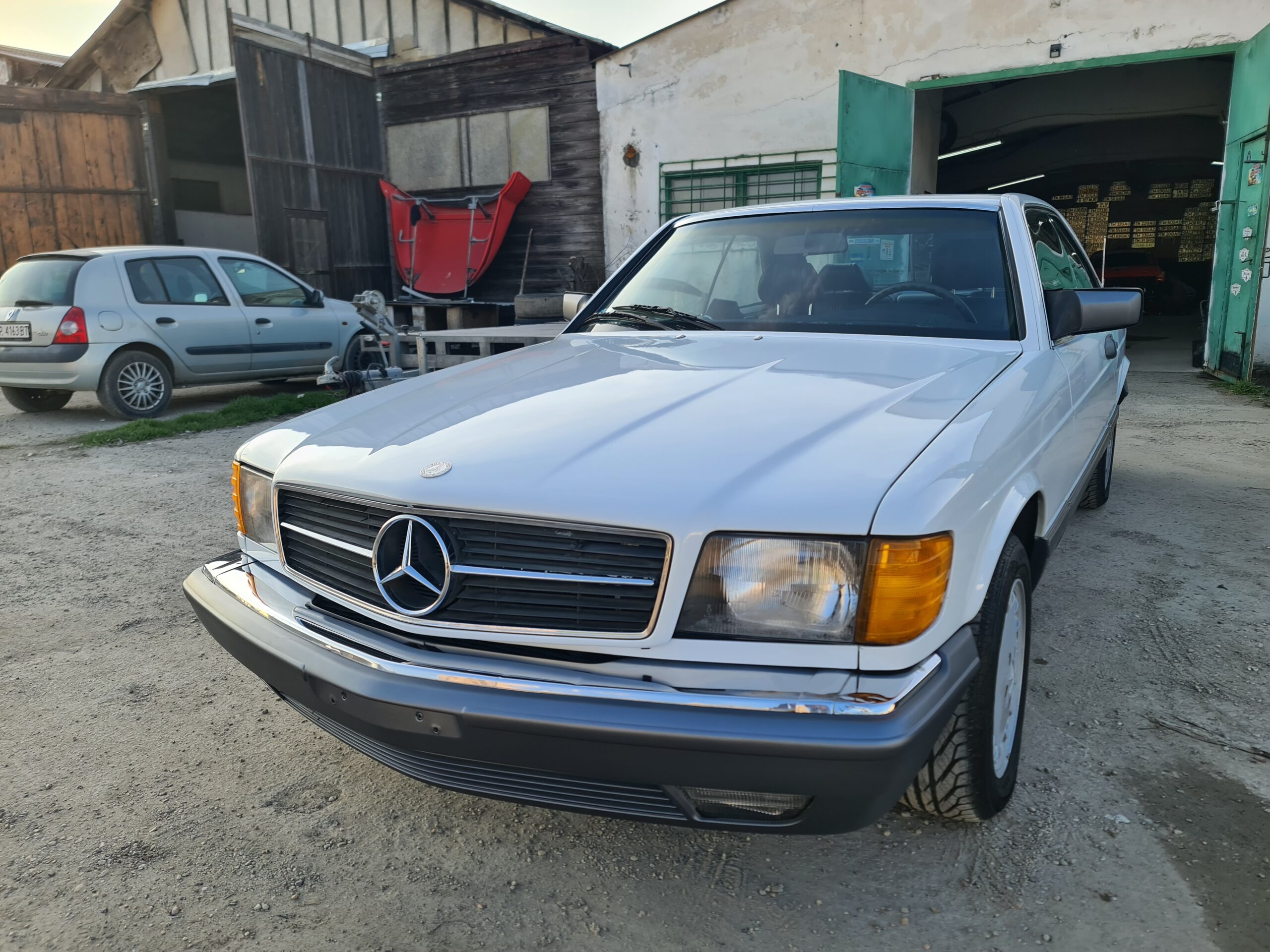 1988 Mercedes Benz v8 560 SEC