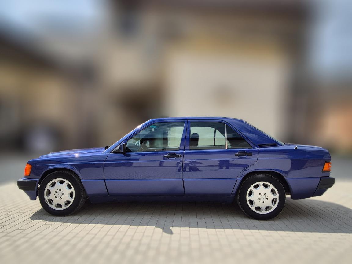 Mercedes-Benz 190E Avantgarde „Azzurro” (1992) – Exemplarul 73/300
