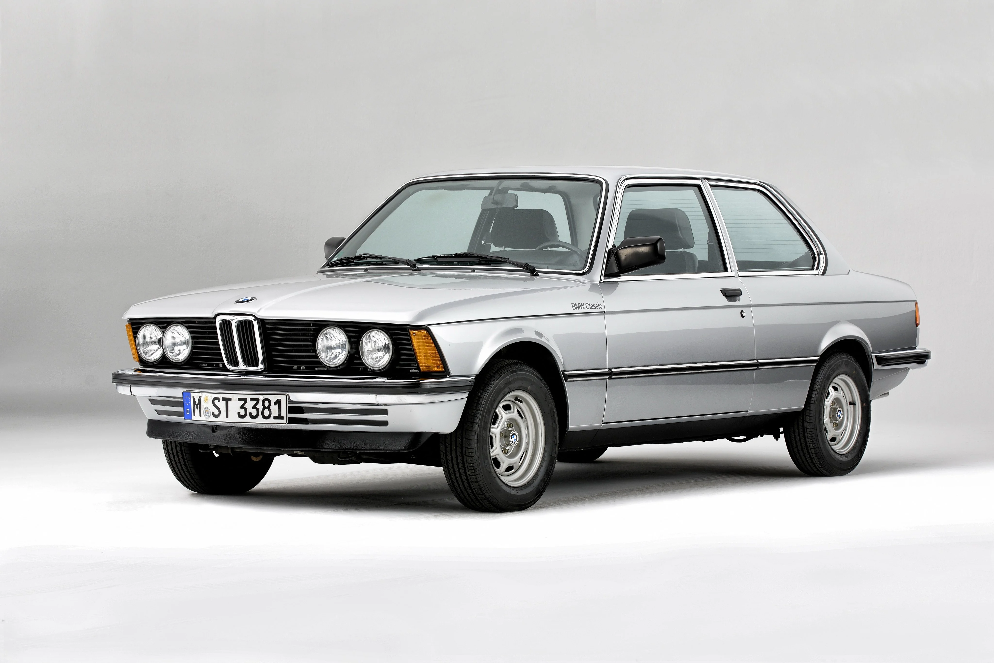 BMW E21 una din inovatiile BMW