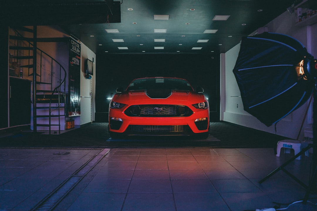 Ford Mustang Fastback 1967: O Legenda Americană Reinviată Într-o Prezentare Digitală
