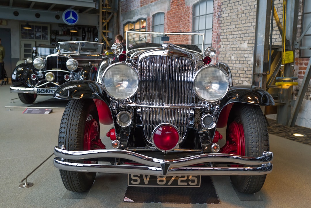 Eleganța Americană Redescoperită: Legendarul Duesenberg Model J la Valletta